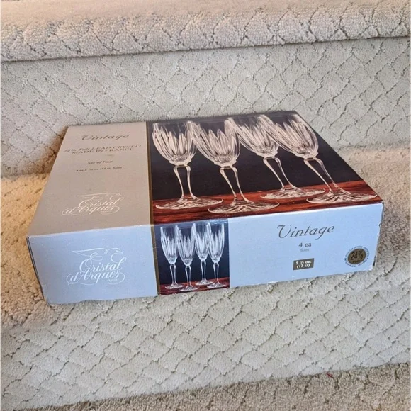 Cristal d'Arques J.G. Durand Champagne Flutes ~ Set of 4 ~ NIB - Picture 6 of 8